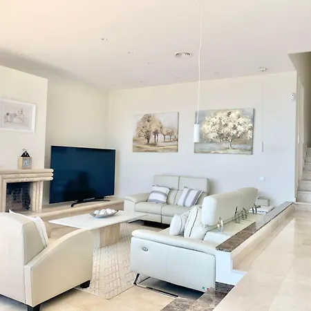 Spaces Sea View Villa- 6 Bedrooms, 5 Bathrooms, 2 Private Pools, Near Center Villa