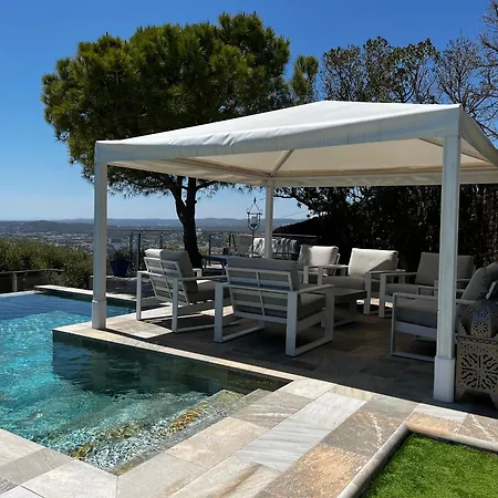 Spaces Sea View Villa- 6 Bedrooms, 5 Bathrooms, 2 Private Pools, Near Center * Sitges