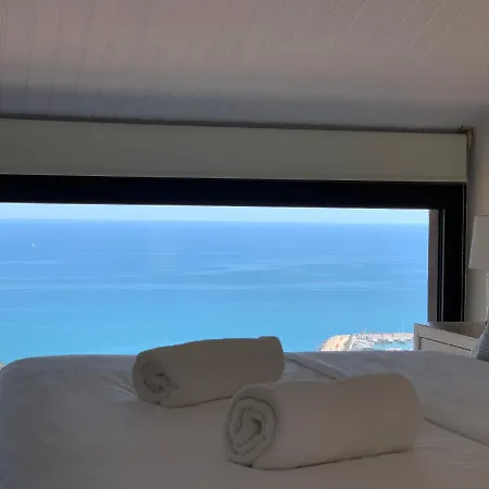Spaces Sea View Villa- 6 Bedrooms, 5 Bathrooms, 2 Private Pools, Near Center Vila *