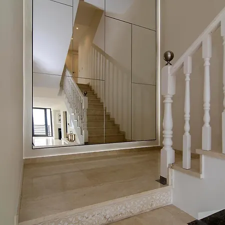וילה Spaces Sea View Villa- 6 Bedrooms, 5 Bathrooms, 2 Private Pools, Near Center